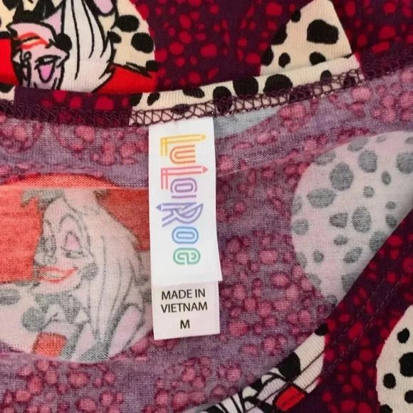 Lularoe Top Cruella De Vil Medium 101 Dalmatians Disney Villains Short Sleeve - Picture 4 of 4